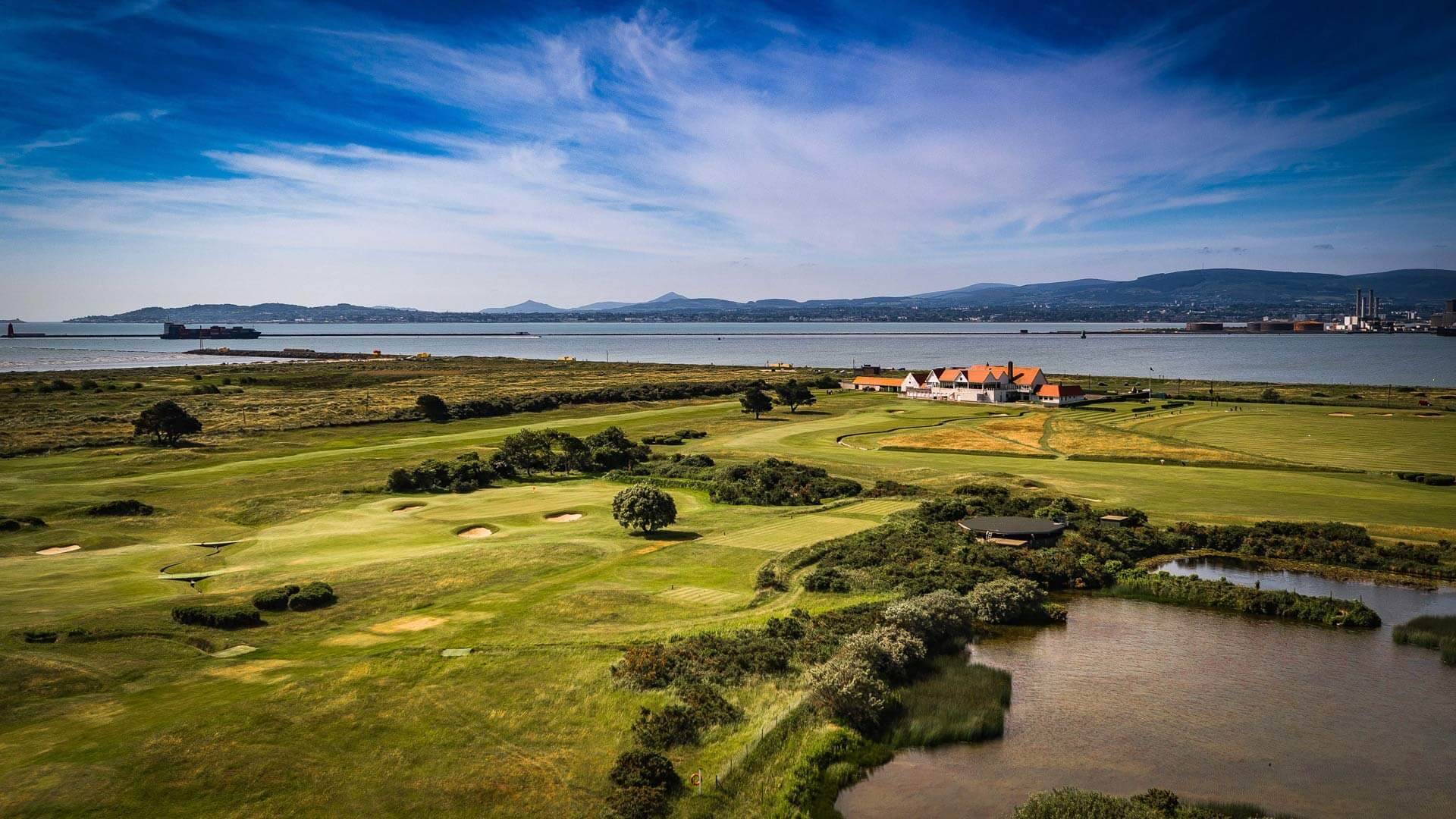 Portmarnock Golf Club - Portmarnock Golf Club is a links golf club in Portmarnock, County Dublin, Ireland, located utes from Dublin Airport. Portmarnock How to pronounce Portmarnock | kurikku.co.uk