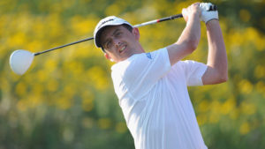 Peter Lawrie playing golf